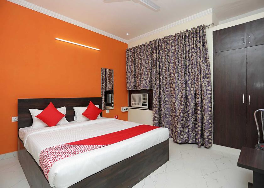 Uttar Pradesh Lucknow Room