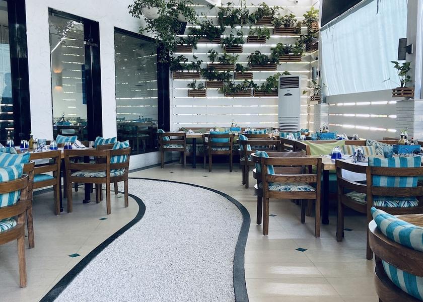 Uttar Pradesh Kanpur Outdoor dining