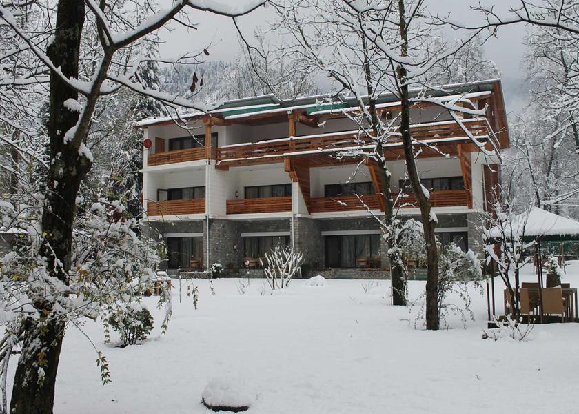 Himachal Pradesh Manali Hotel Exterior