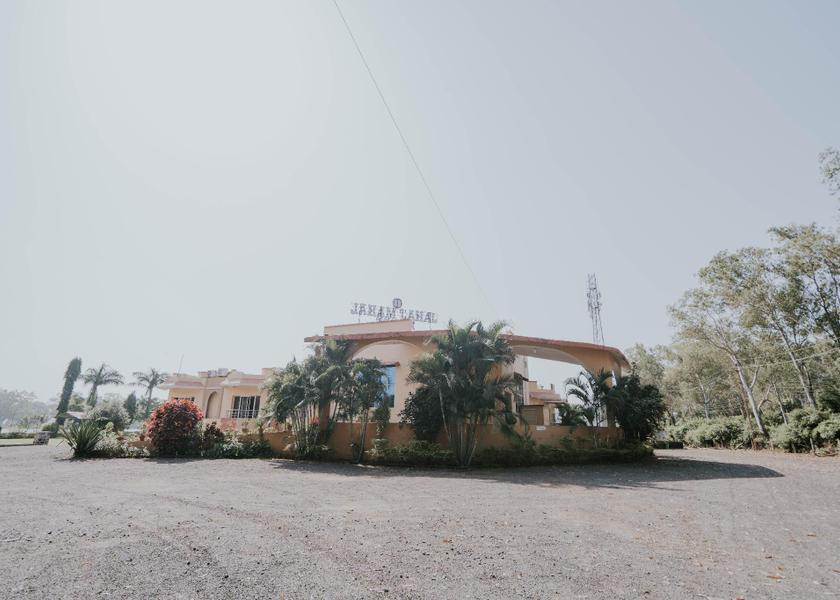 Madhya Pradesh Mandav Parking lot