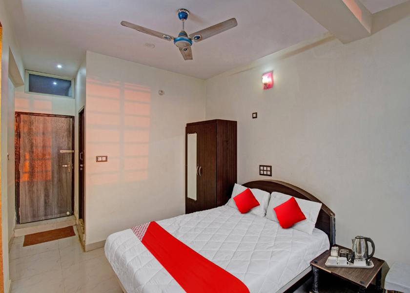 Karnataka Hassan Room