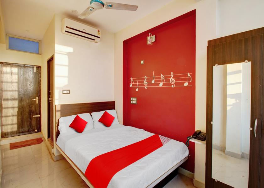 Karnataka Hassan Room