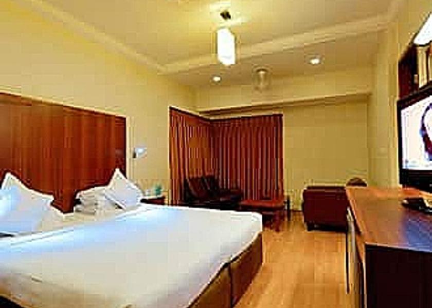 Gujarat Surat Executive Double  Room