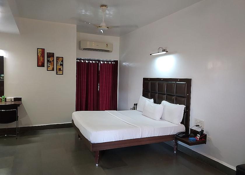Gujarat Surat Room