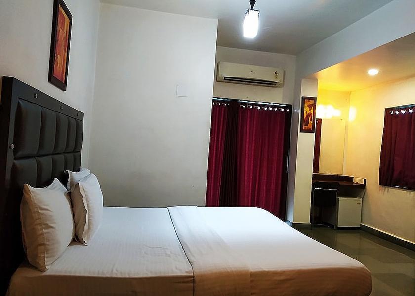 Gujarat Surat Room