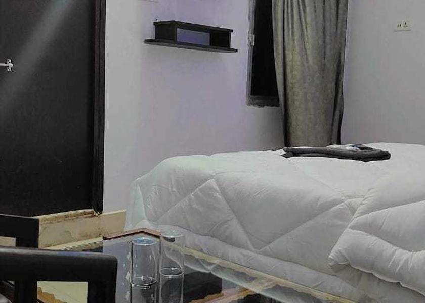 Uttar Pradesh Kosi Kalan Room