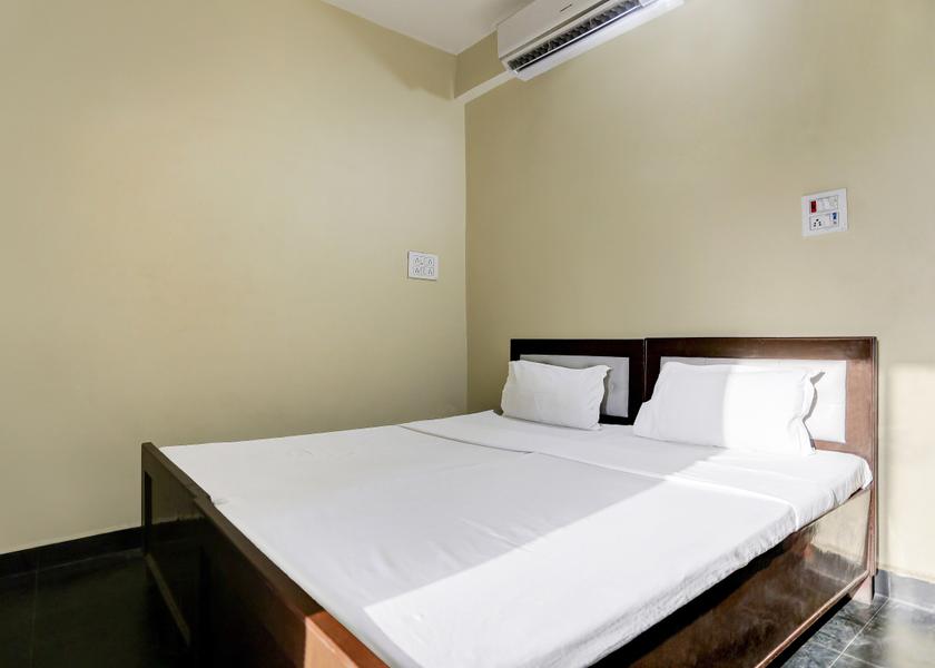 Uttar Pradesh Prayagraj Room