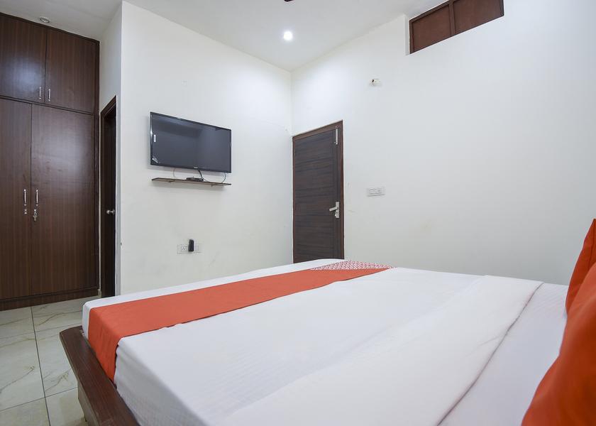 Punjab Ludhiana Room