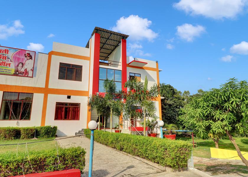 Uttar Pradesh Bijnor Facade