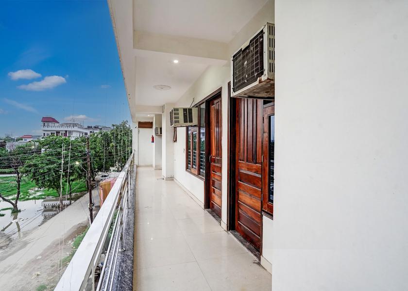Uttar Pradesh Noida Room