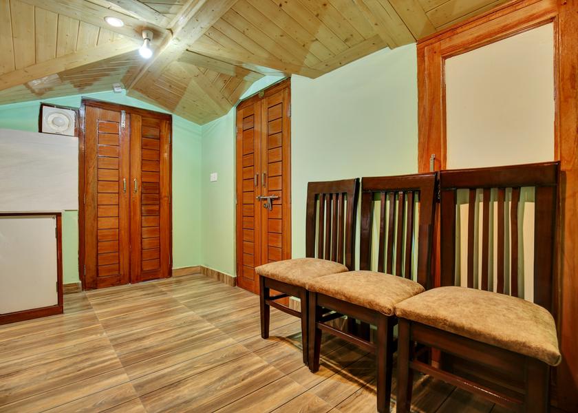 Himachal Pradesh Naldehra Lobby