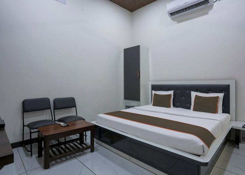 Haryana Hisar Room