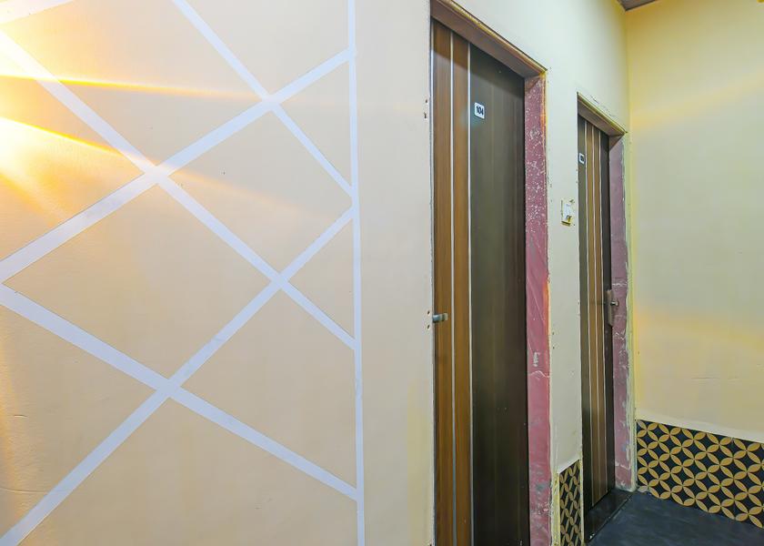 Madhya Pradesh Indore Lobby