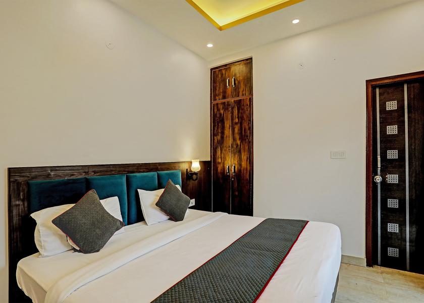 Uttar Pradesh Noida Room