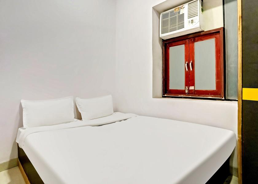 Delhi Delhi Room