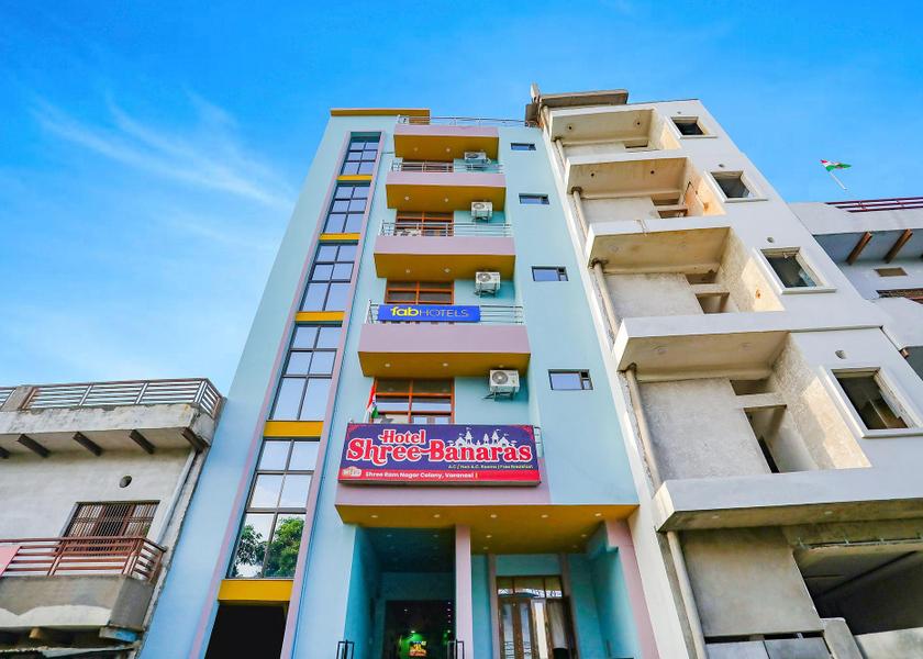 Uttar Pradesh Varanasi Exterior view