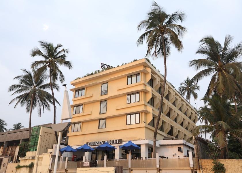 Maharashtra Mumbai Interior Entrance