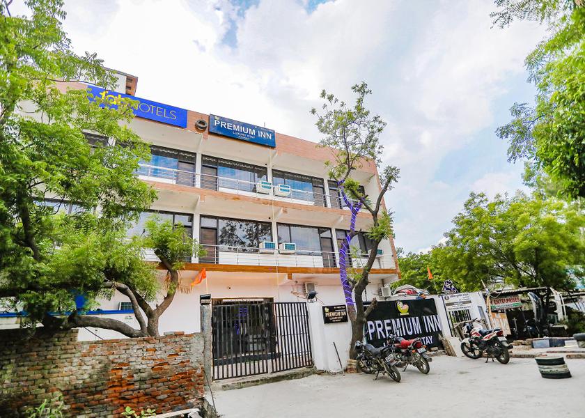 Uttar Pradesh Noida Exterior view