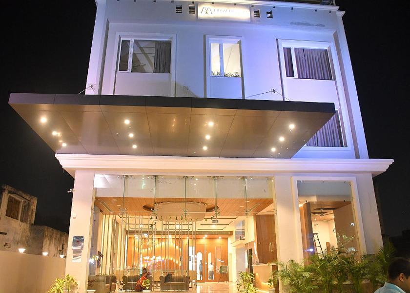 Uttar Pradesh Varanasi Hotel Exterior