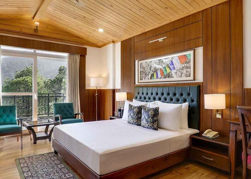 Himachal Pradesh Dharamshala Executive King Room