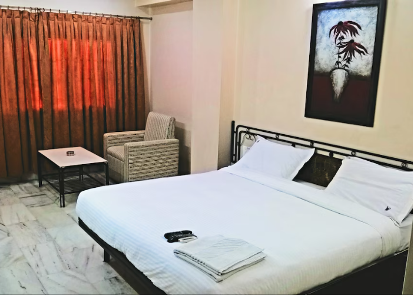 Maharashtra Nagpur Royal Deluxe AC