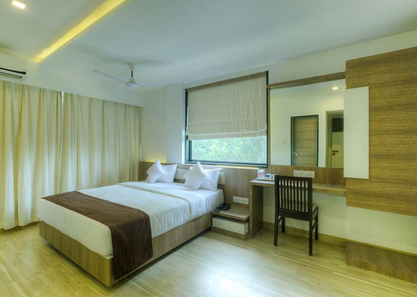 Maharashtra Navi Mumbai Standard AC Room