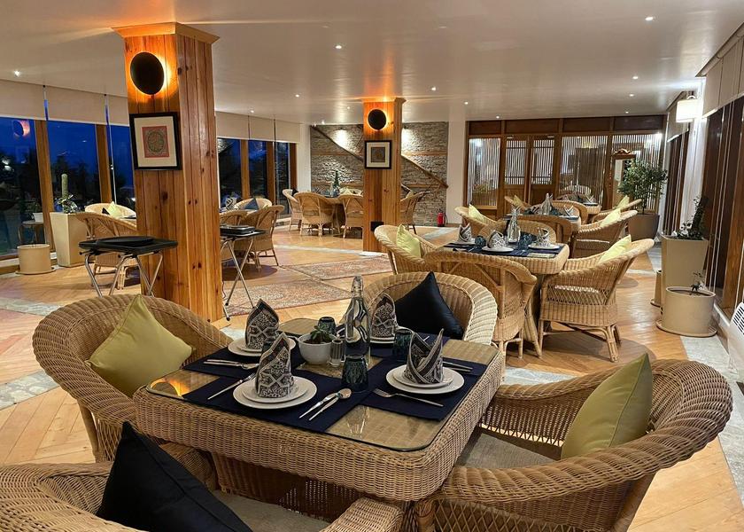 Assam Tawang Bar/lounge