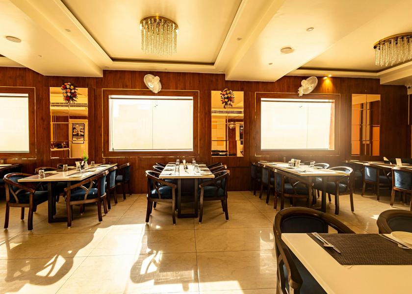 Uttar Pradesh Varanasi Food & Dining