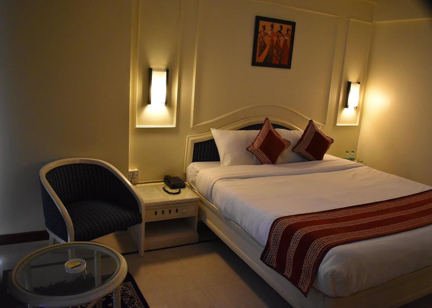 Maharashtra Mumbai Deluxe Room