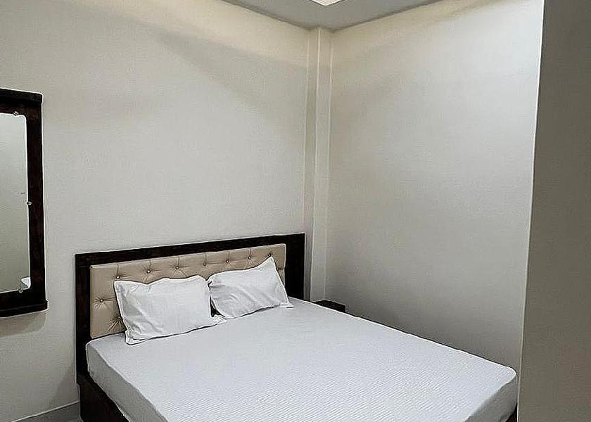 Uttar Pradesh Varanasi Deluxe Room