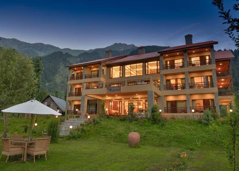 Jammu and Kashmir Sonamarg Hotel Exterior