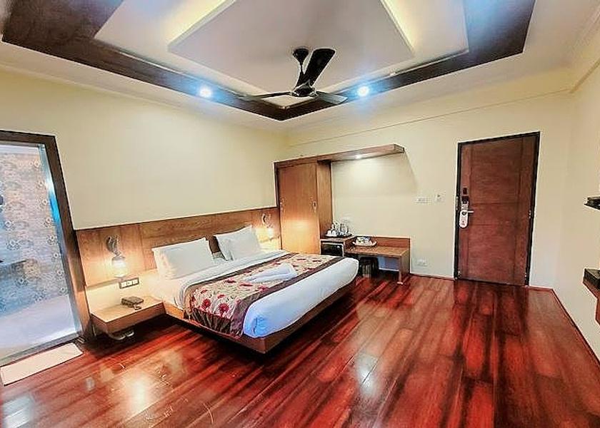 Jammu and Kashmir Srinagar Premium room