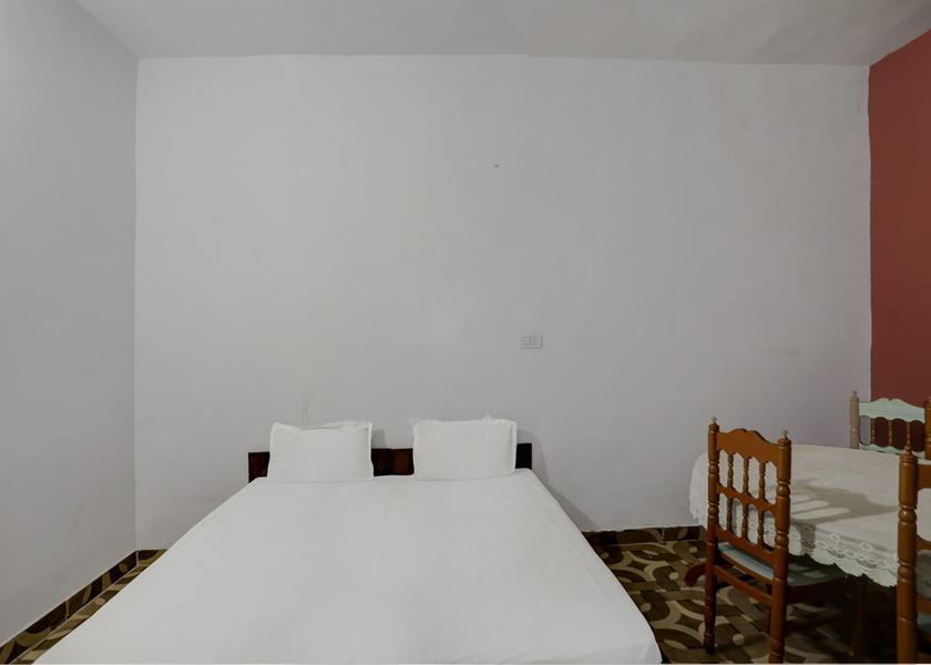 Uttar Pradesh Aligarh Room