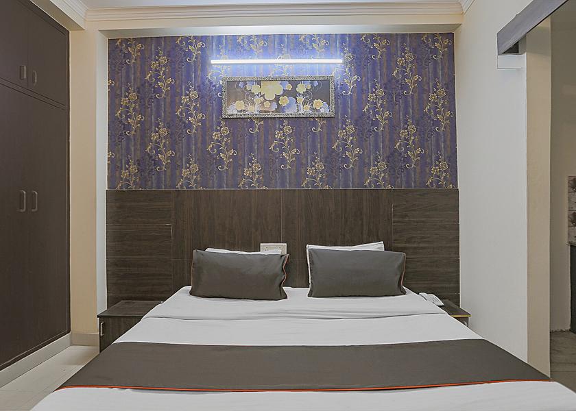 Delhi Delhi Room