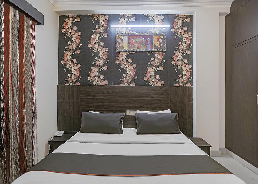 Delhi Delhi Room