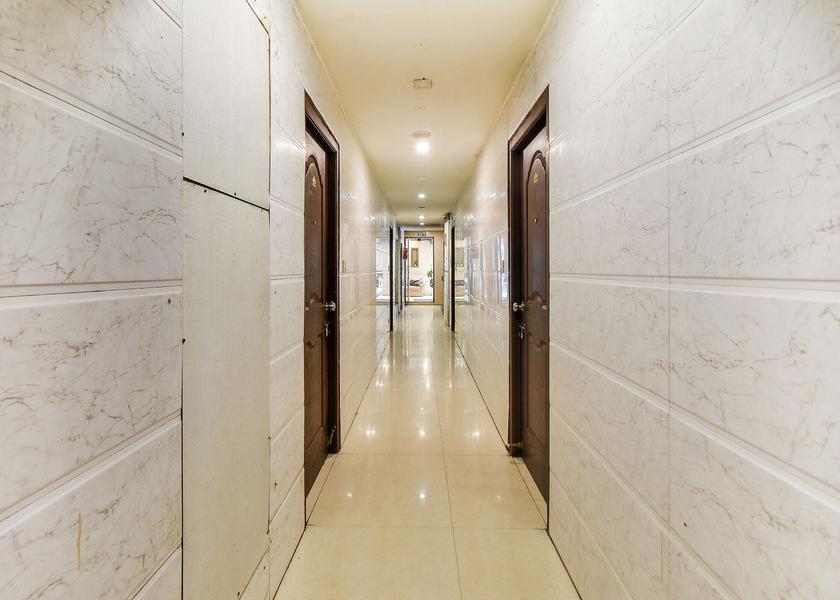 Delhi Delhi Lobby