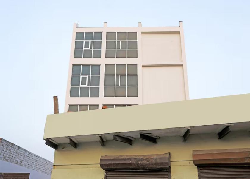 Uttar Pradesh Hathras Hotel Exterior