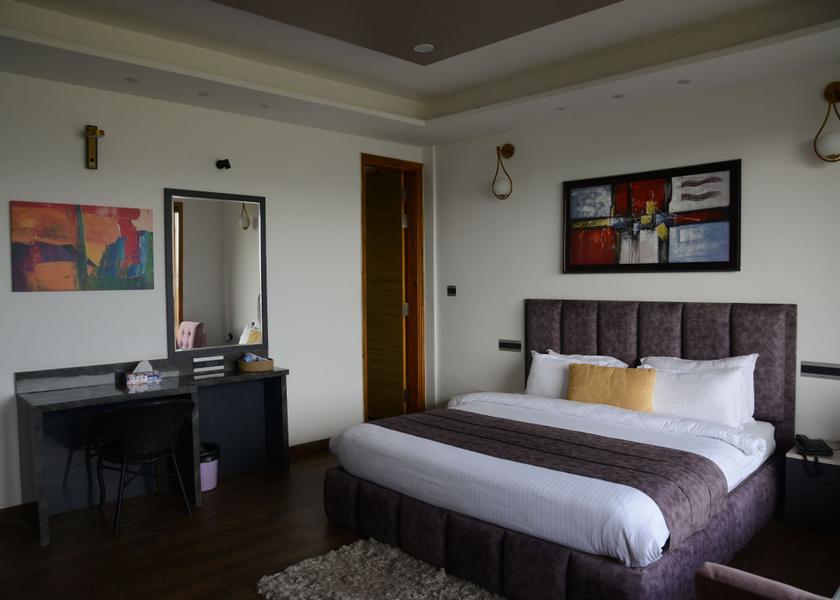 Uttarakhand Mukteshwar Pine Cottage