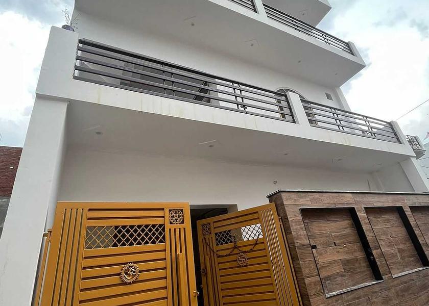 Uttar Pradesh Lucknow Facade