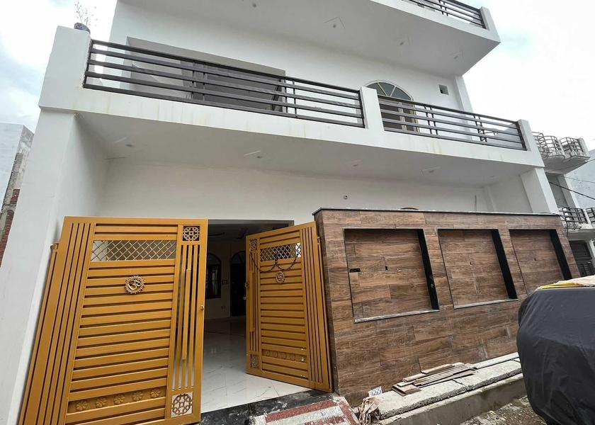 Uttar Pradesh Lucknow Facade