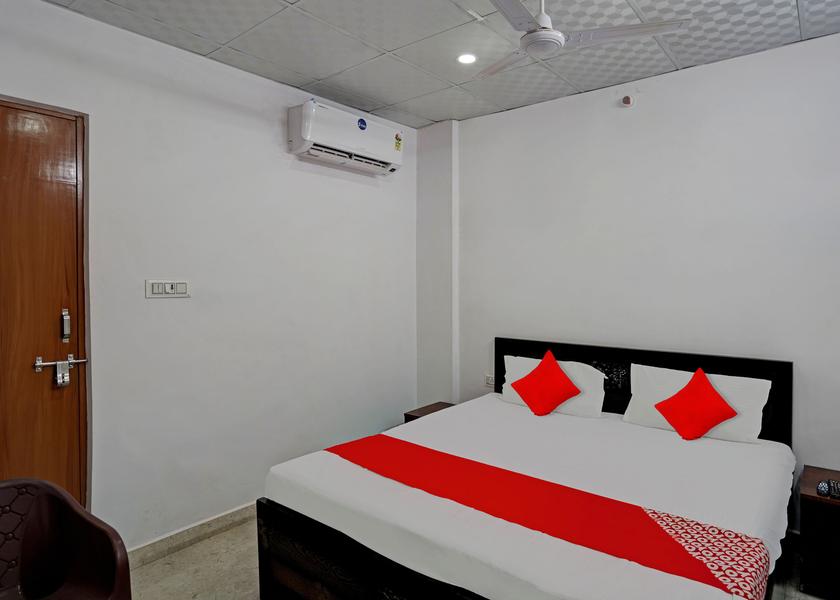 Uttar Pradesh Meerut Room