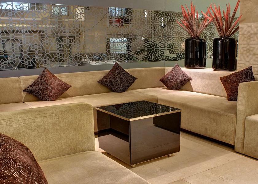 Maharashtra Mumbai Public Areas