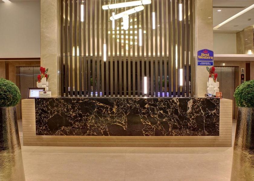 Maharashtra Mumbai Public Areas