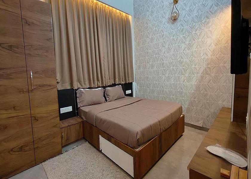 Madhya Pradesh Indore Imperial Deluxe Room