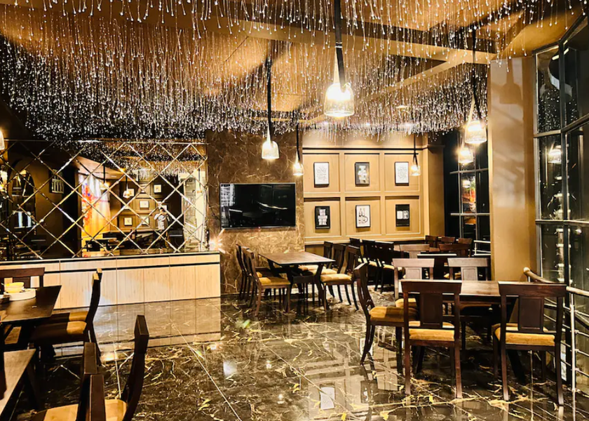 Madhya Pradesh Indore Food & Dining