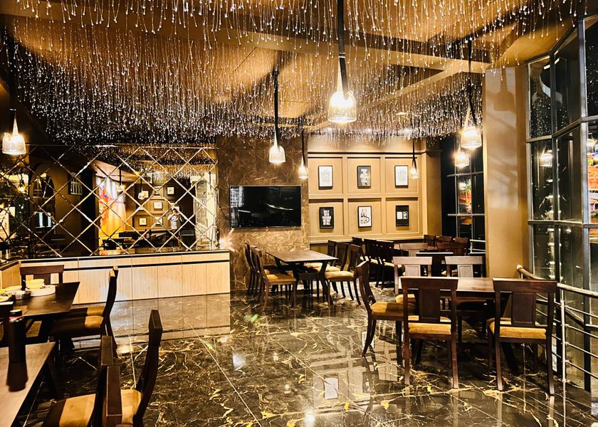 Madhya Pradesh Indore Food & Dining