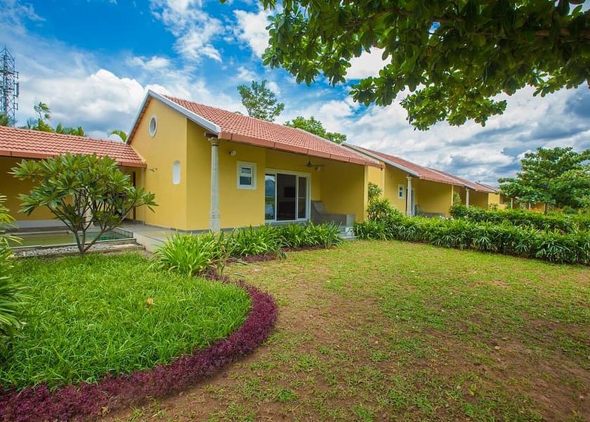 Tamil Nadu Coimbatore Mountain View Pool Cottage