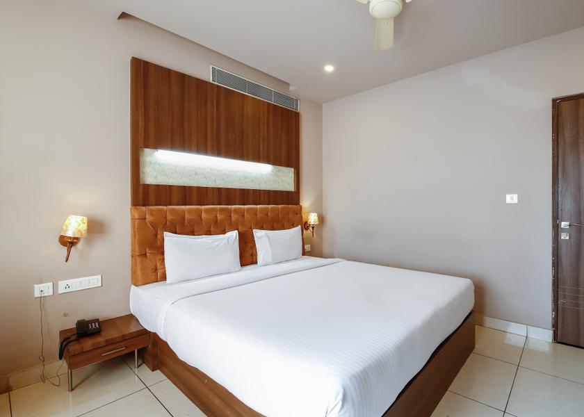 Karnataka Bangalore Deluxe Room