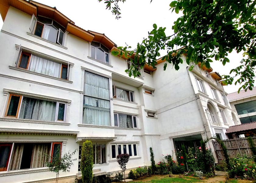 Jammu and Kashmir Srinagar Hotel Exterior