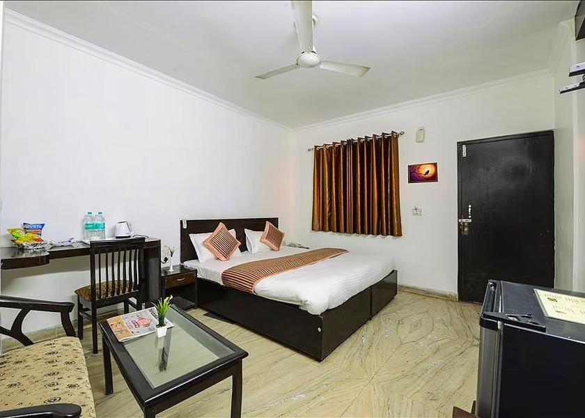 Uttar Pradesh Agra Deluxe Double Bed Taj Facing Room